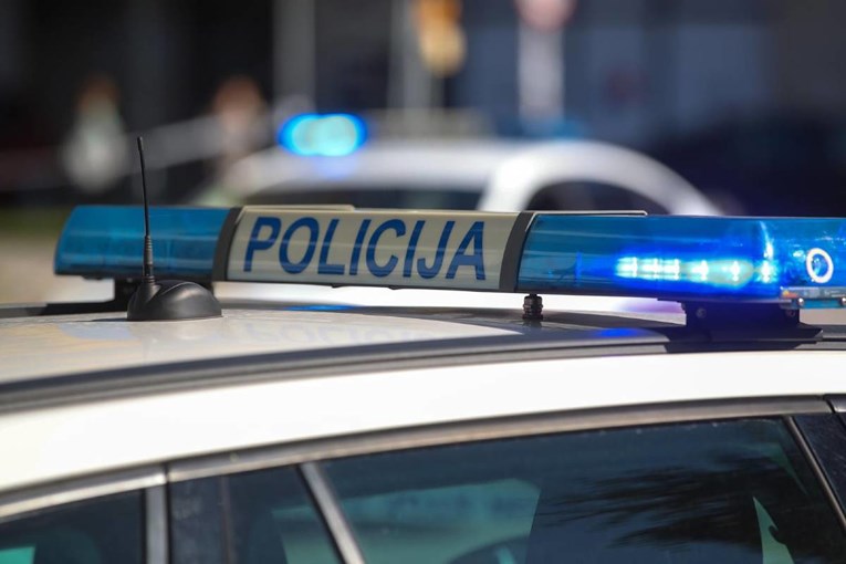 Kod Požege se zabio u auto dok je unatrag izlazio s parkinga