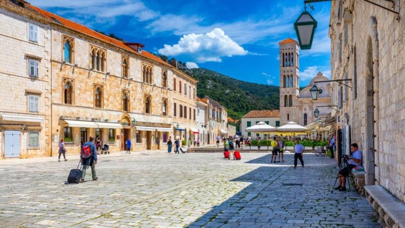 Image 24: Sve tajne sezonskog rada i kako osigurati da vam staž teče i kad niste u radnom odnosu