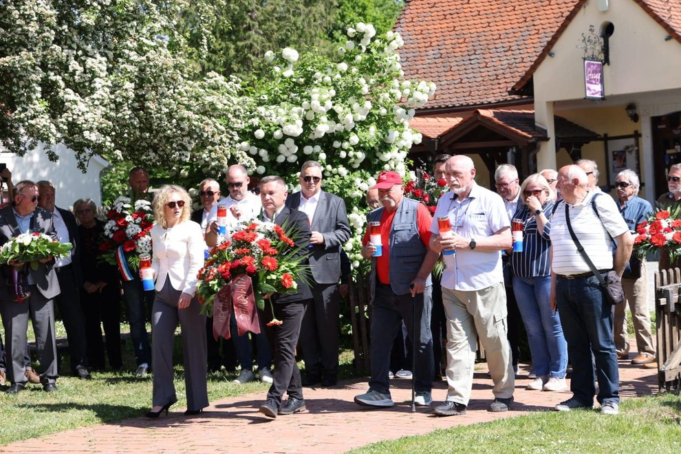Image 10