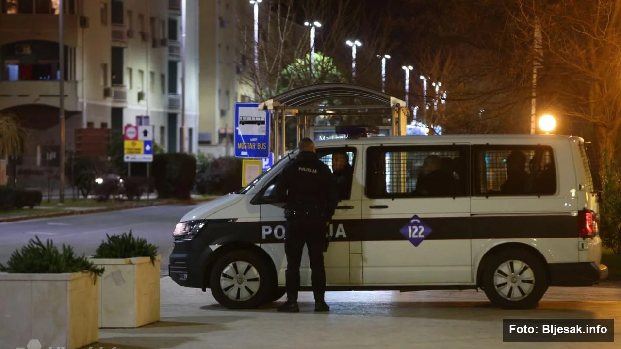 Akcija mostarske policije: Pronađen muškarac sa snimke pucnjave, dobrovoljno predao dva pištolja