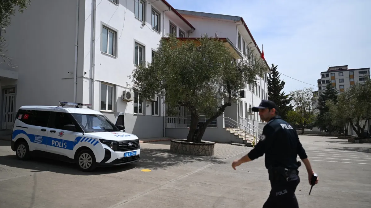 Turska diže zid oko škola: helikopteri, dronovi, 31.000 nadzornika. Zagreb, jesi li gledao?