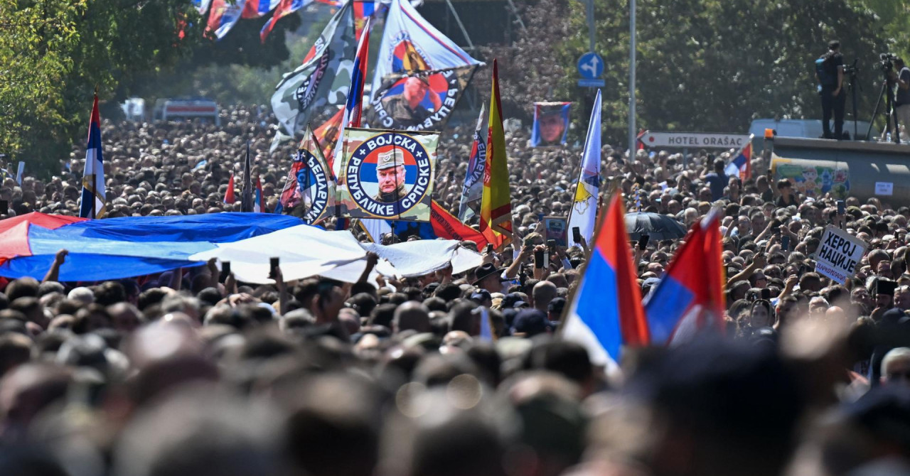 Vučićev Beograd i Mladić: VdL se kasno šokirala, genocid ostavio u fusnoti