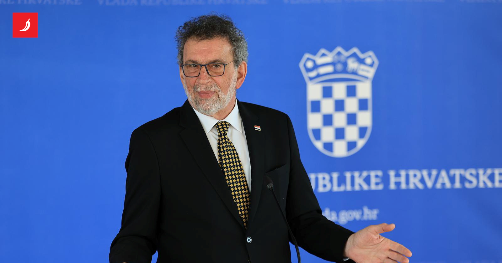 FUCHS PRIZNAO: REFORMA ŠKOLSTVA – FIJASKO! Senfovi eksperimenti PADAJU!