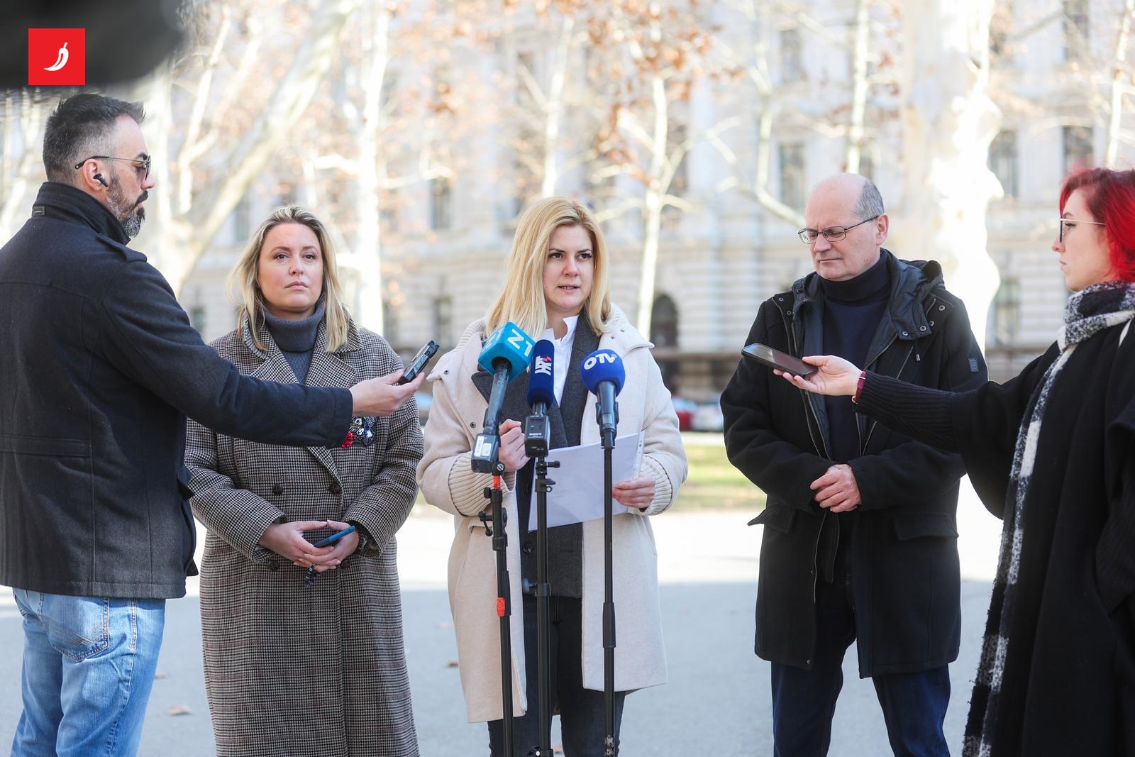 SENFOVCI U KAOSU! Liberalni potop u Zagrebu!