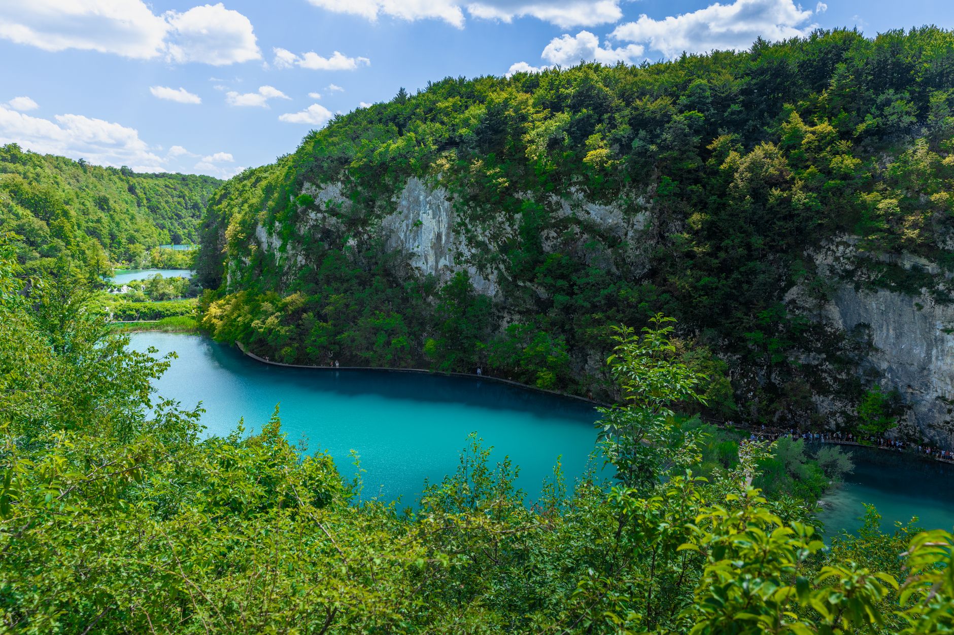 Most upozorava: Otpad prijeti i jezeru Štikada te slivu rijeke Zrmanje