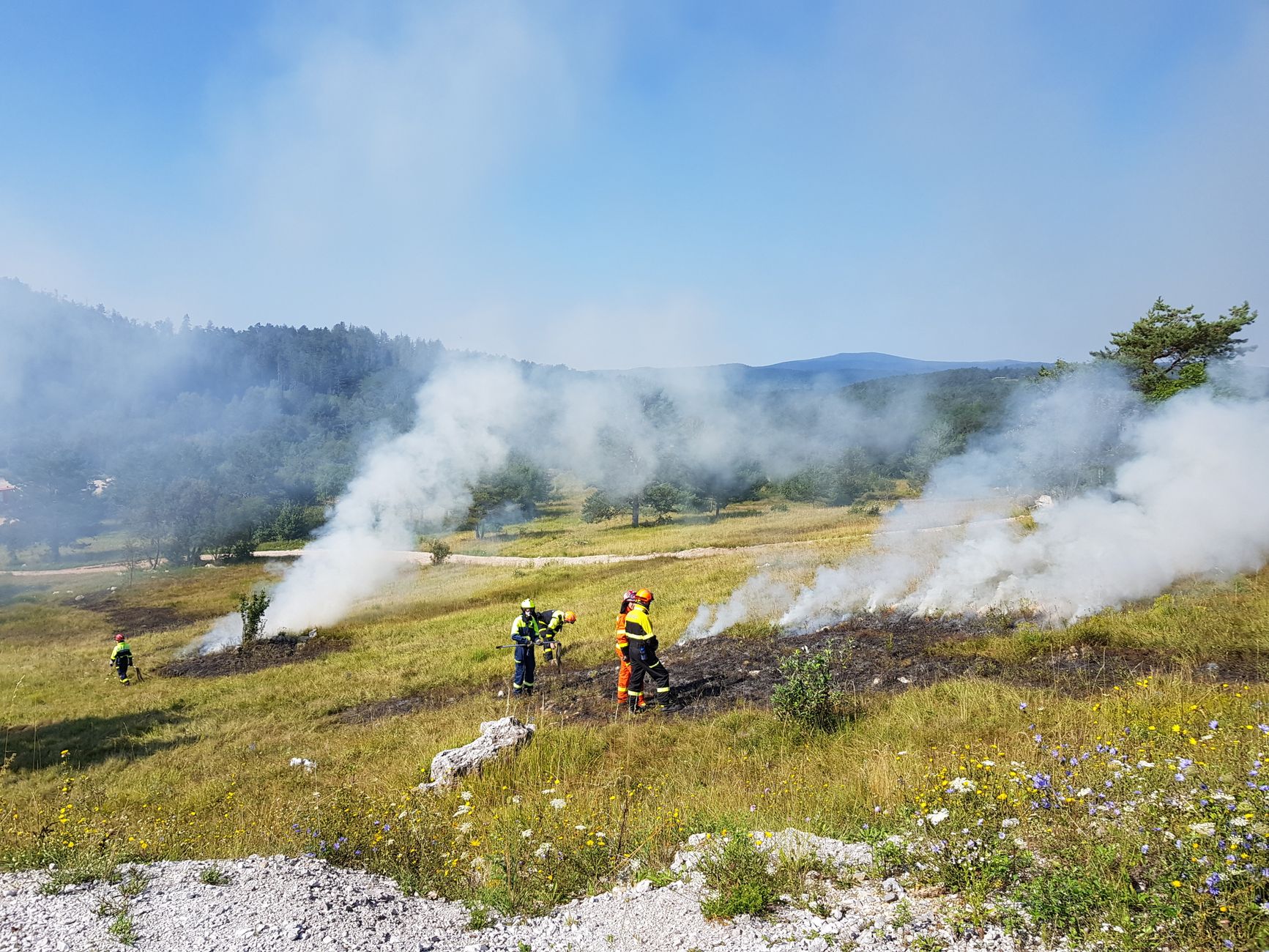 Deseti dan gori u Konavlima, vatra se proširila iz BiH