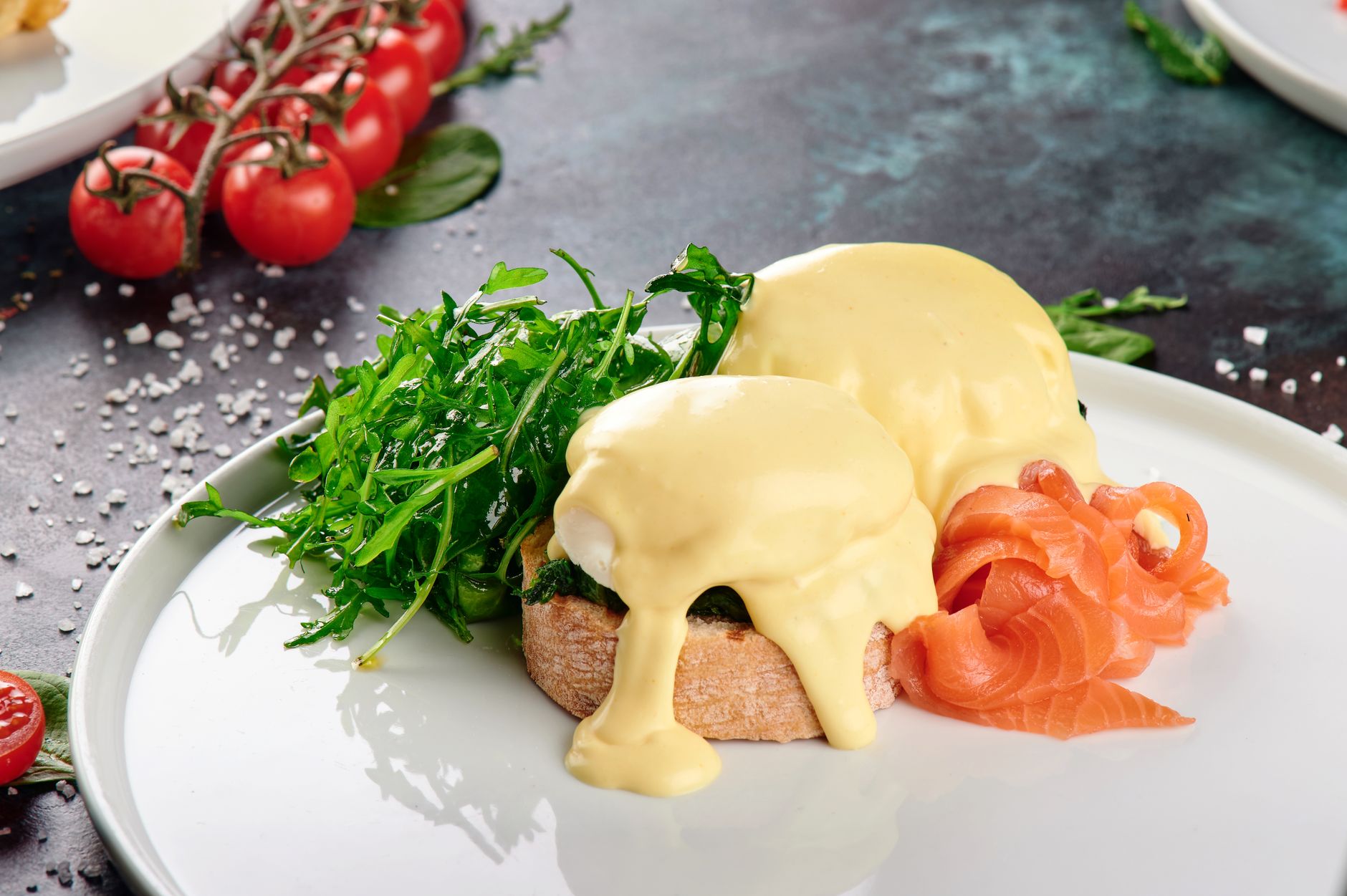 Jaja Benedict kao iz restorana: recept po uzoru na slavnog chefa